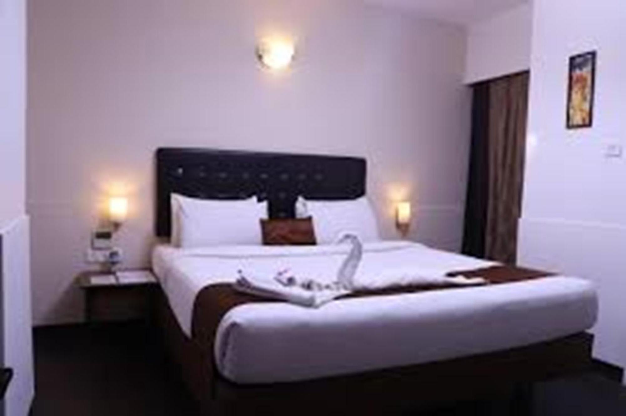 Avexia Premiere Hotel 4*